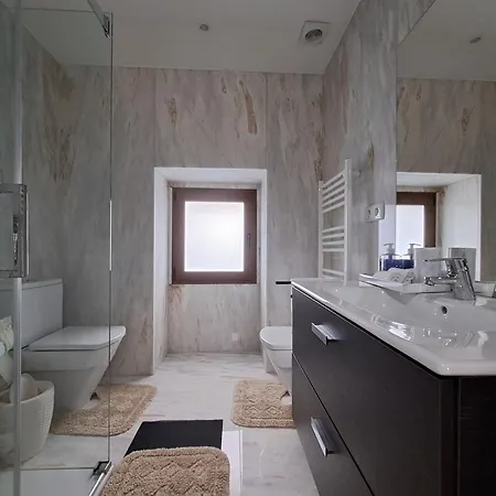 Quinta De Sao Martinho - Visconde Do Penedo * 卡尼卡达